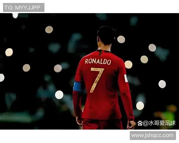 在绿茵场上重生为足球巨星的传奇之旅