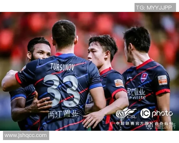 重庆羽毛球队如何通过比赛经验变革提升竞技水平与团队协作能力